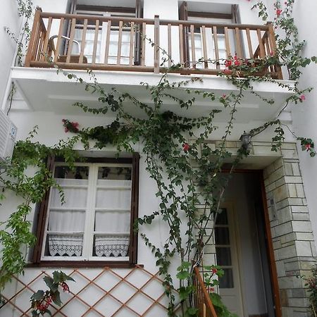 Aggela Guesthouse Skopelos Town Ngoại thất bức ảnh